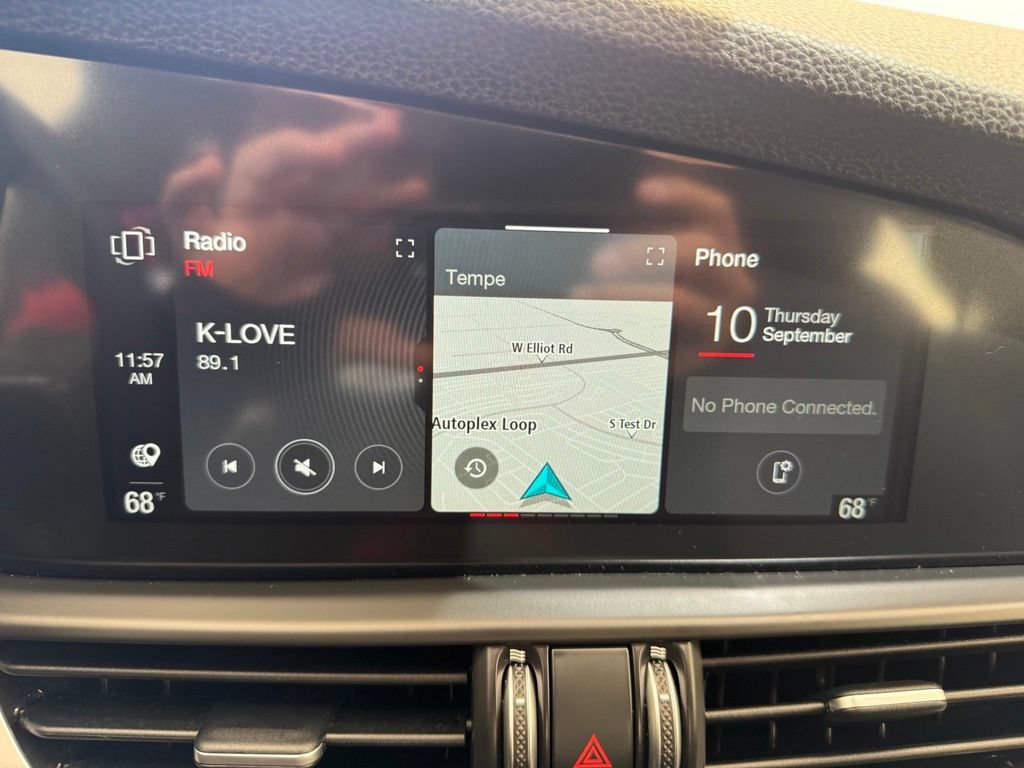 New 2026 Alfa Romeo Giulia w/ Driving Assist Package RWD image 38