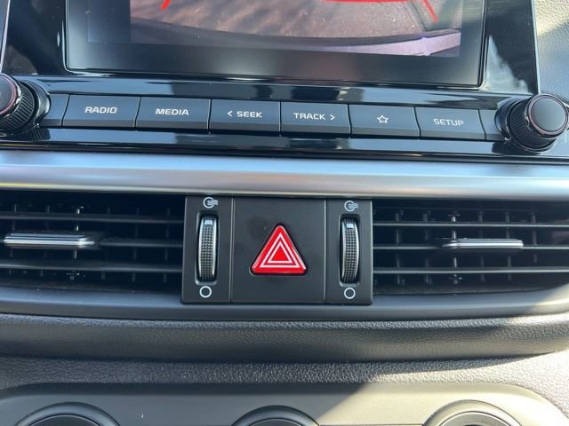 Certified 2023 Kia Forte LXS w/ LXS Technology Package image 20