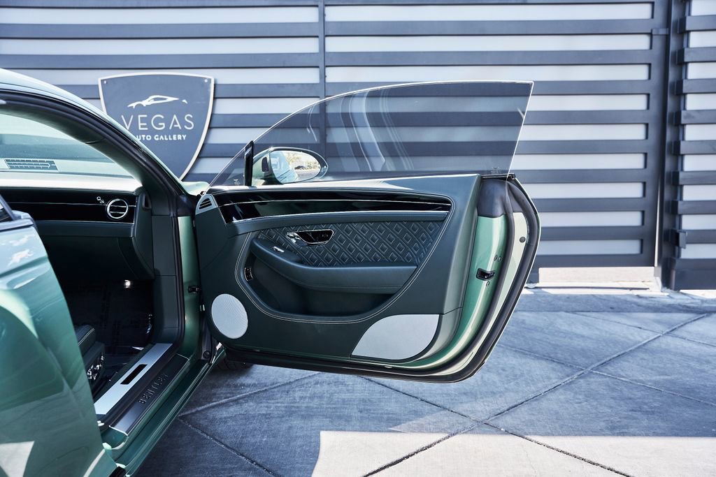 Used 2020 Bentley Continental GT image 22