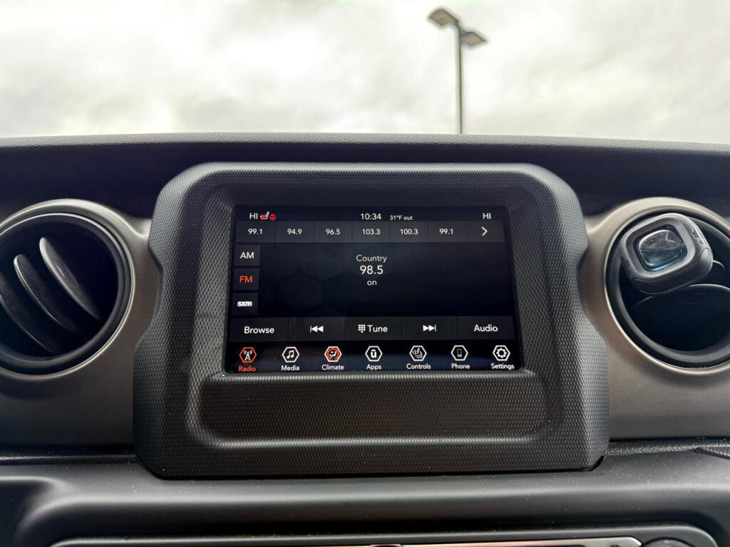 Used 2021 Jeep Wrangler Unlimited Sport image 22