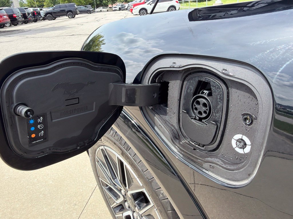 Used 2024 Ford Mustang Mach-E Premium AWD/4WD image 50