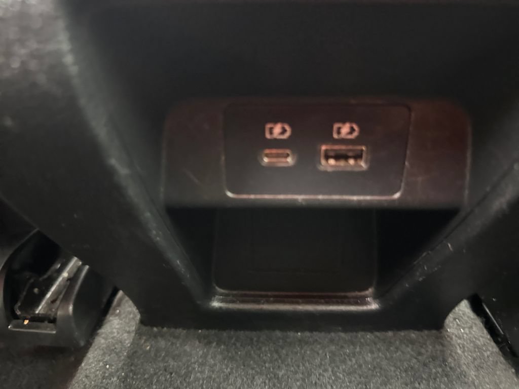 Used 2022 Mitsubishi Outlander SE AWD/4WD image 35
