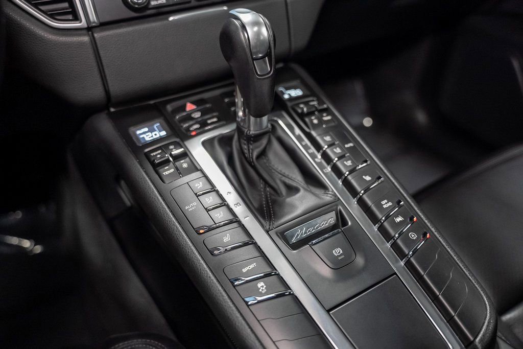 Used 2017 Porsche Macan image 49