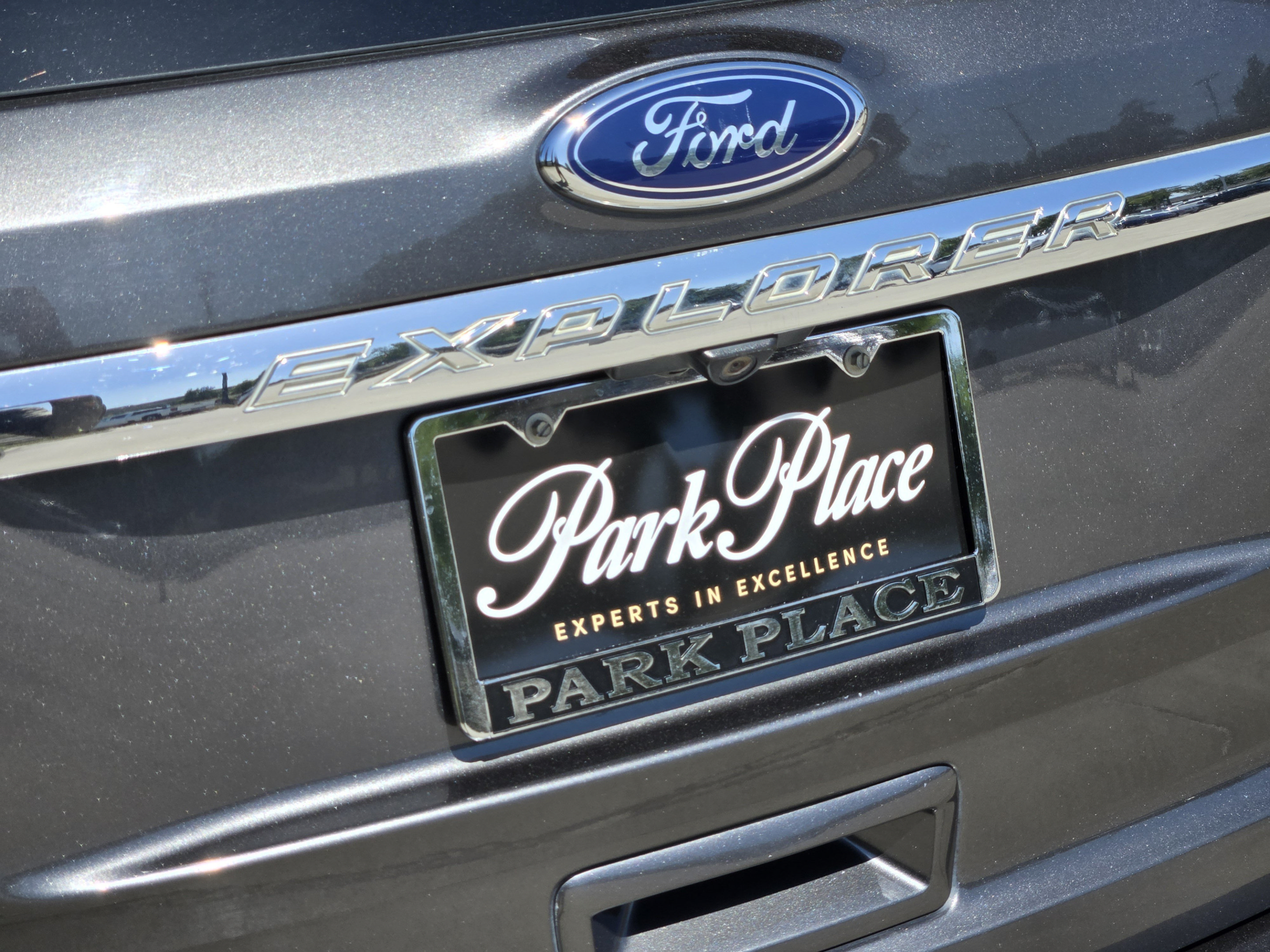 Used 2015 Ford Explorer Limited w/ Equipment Group 301A FWD image 43