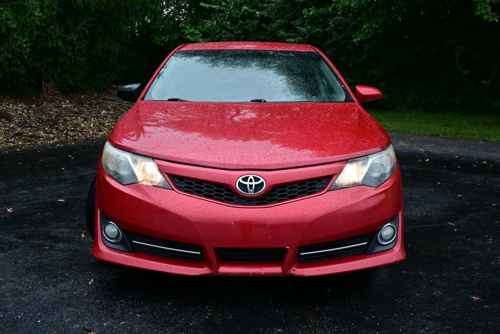 Used 2013 Toyota Camry SE FWD image 4