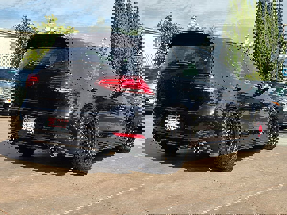 Used 2021 Volkswagen GTI SE image 13