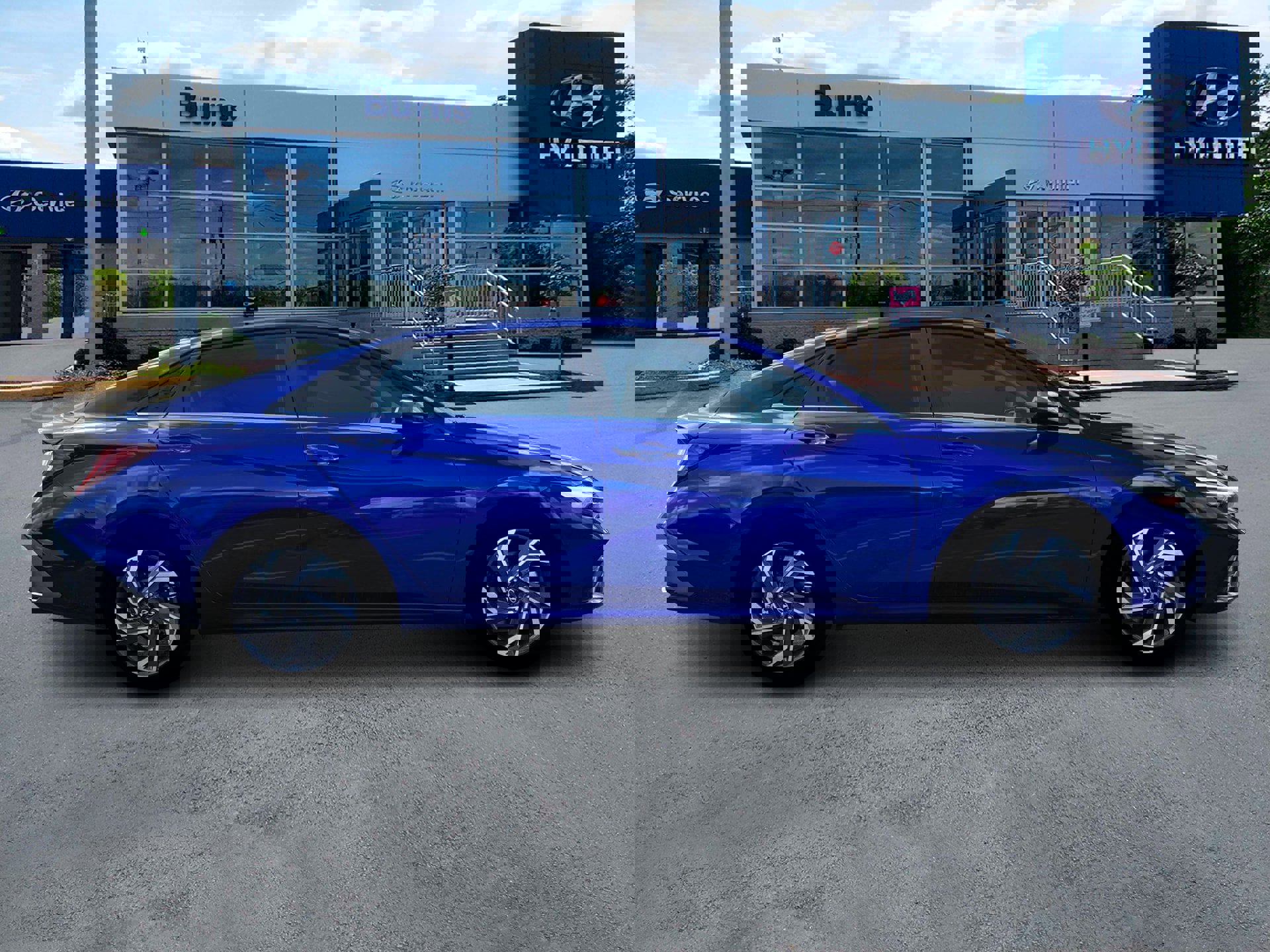 New 2025 Hyundai Elantra SEL image 9