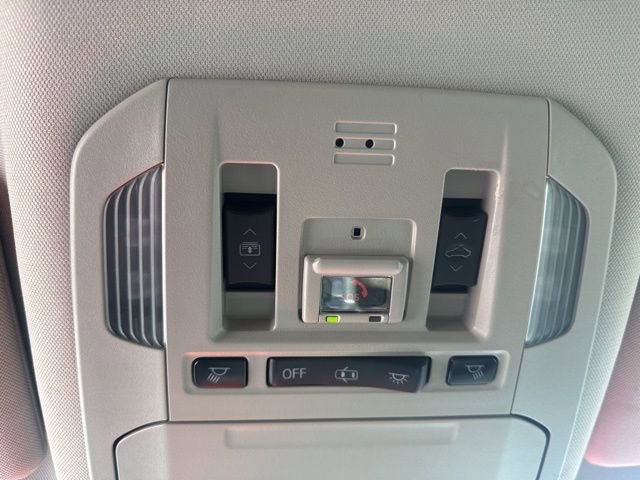 Used 2020 Toyota Highlander Platinum FWD image 37