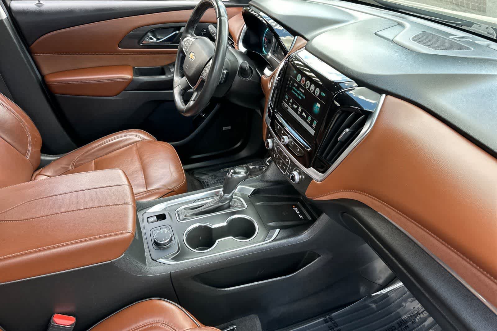 Used 2018 Chevrolet Traverse High Country AWD/4WD image 19