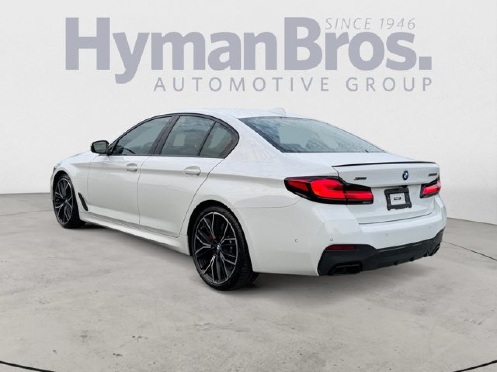 Used 2023 BMW M550i xDrive w/ Executive Package AWD/4WD image 5
