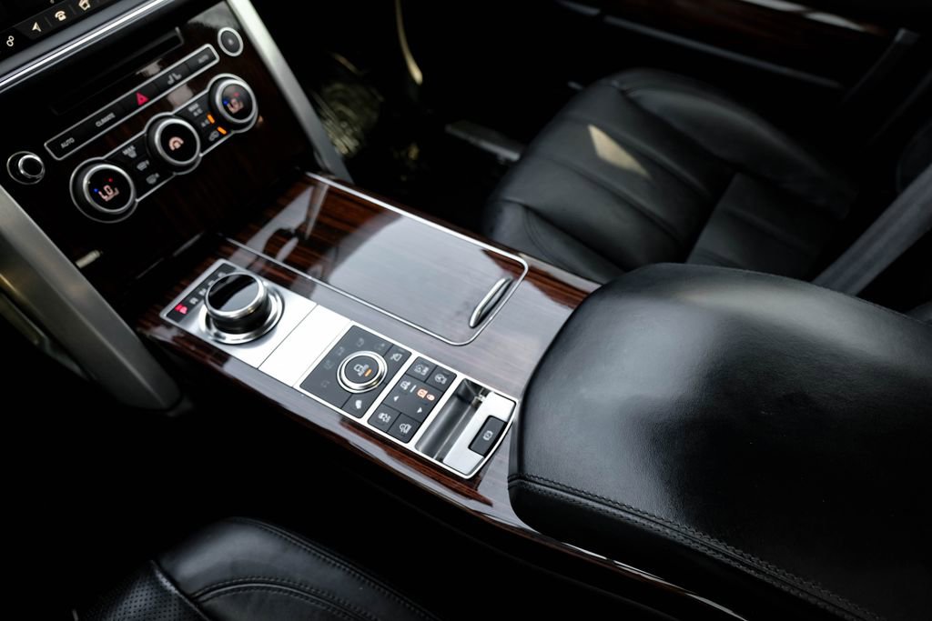 Used 2017 Land Rover Range Rover Supercharged image 24