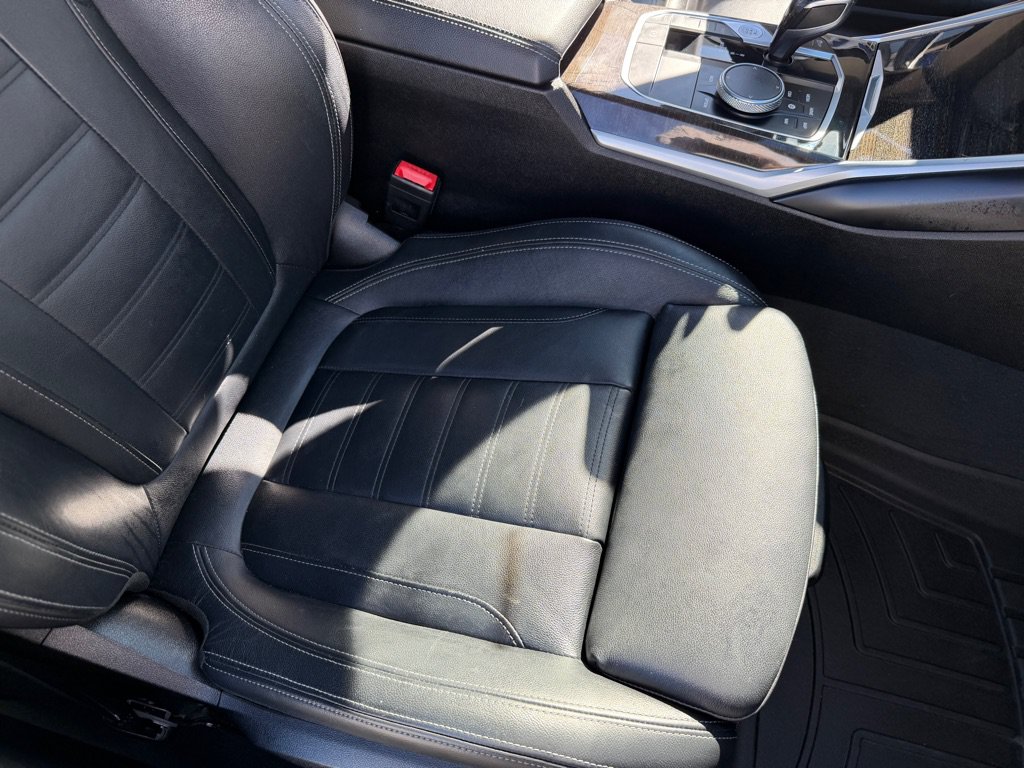 Used 2019 BMW 330i xDrive Sedan w/ Premium Package AWD/4WD image 25