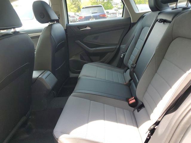New 2026 Volkswagen Jetta SE FWD image 11
