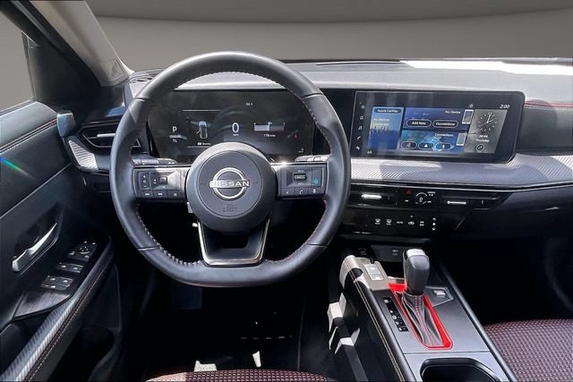 Certified 2025 Nissan Kicks SR FWD image 5