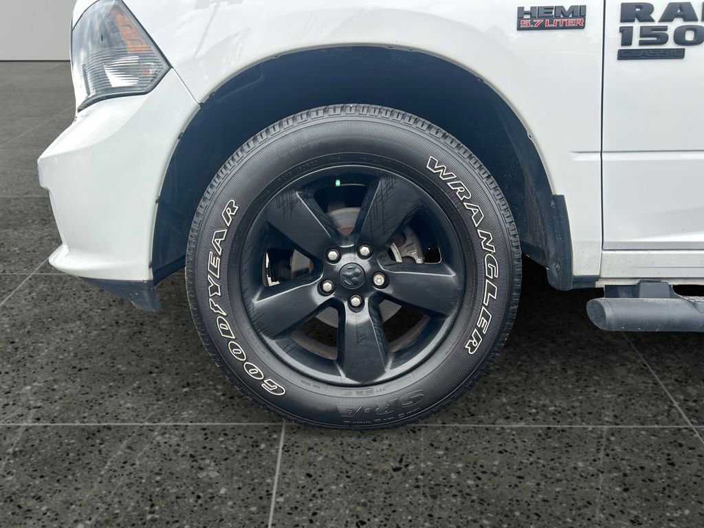 Used 2022 RAM 1500 Express w/ Wheel & Sound Group AWD/4WD image 5