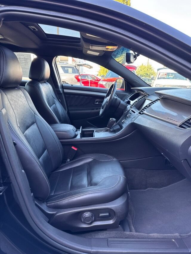 Used 2015 Ford Taurus SEL w/ Equipment Group 201A AWD/4WD image 16