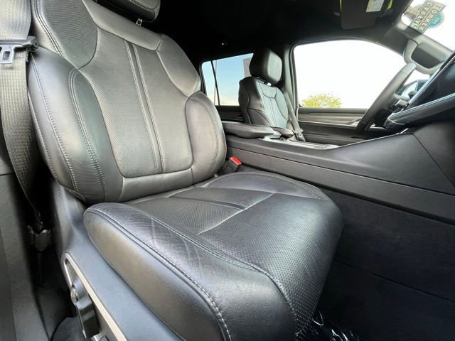 Used 2024 Jeep Wagoneer Series II w/ Flexible Seating Group AWD/4WD image 33