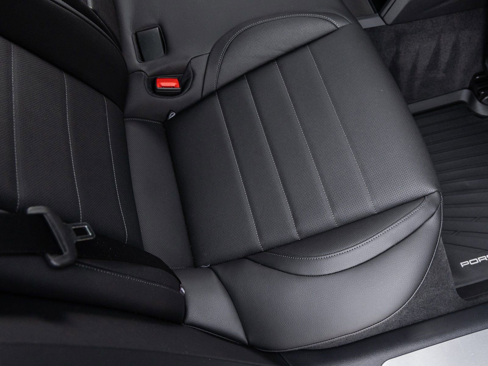 New 2026 Porsche Panamera 4 AWD/4WD image 43