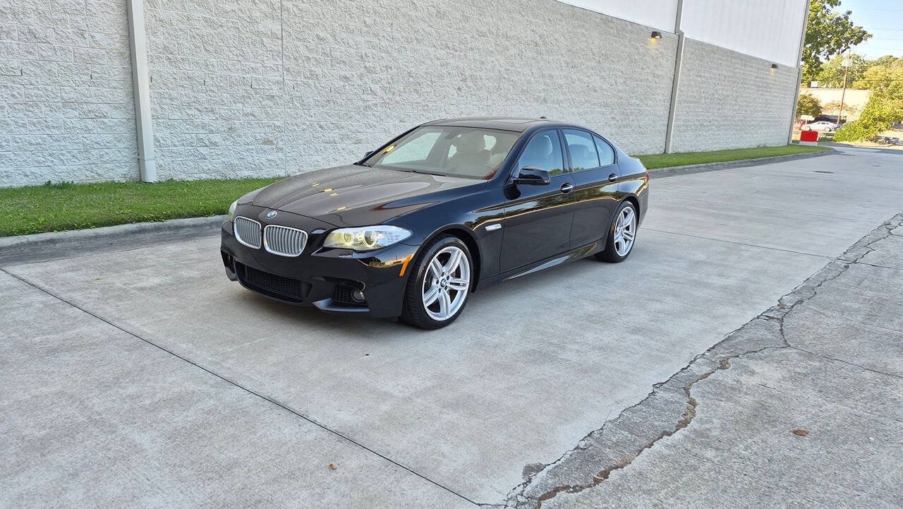 Used 2013 BMW 550i xDrive Sedan AWD/4WD image 2