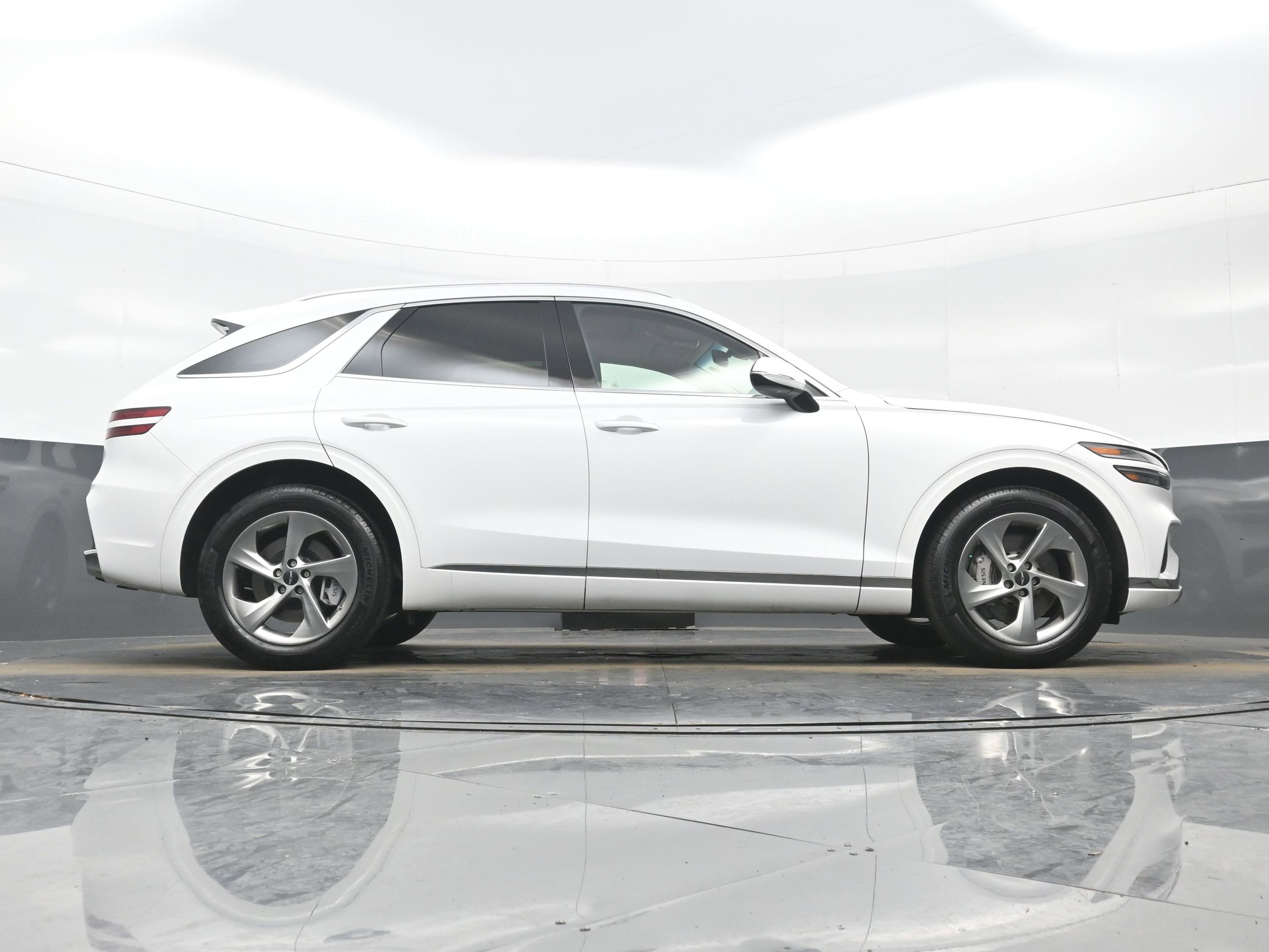 Certified 2026 Genesis GV70 2.5T Select image 32