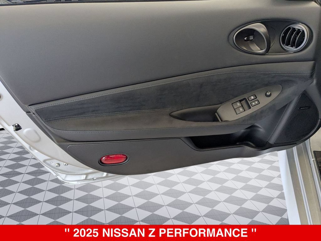 New 2025 Nissan Z Performance w/ Floor Mat Package RWD image 11