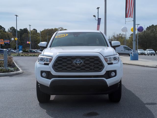 Used 2021 Toyota Tacoma SR5 RWD image 9