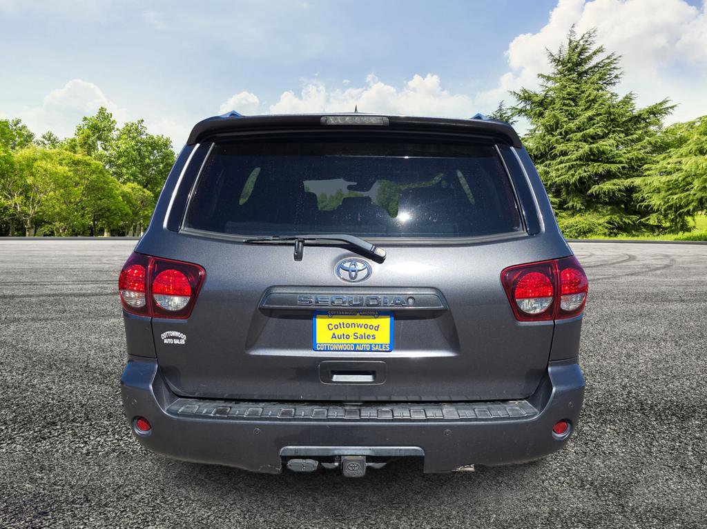 Used 2018 Toyota Sequoia SR5 w/ Carpet Mat Package AWD/4WD image 6