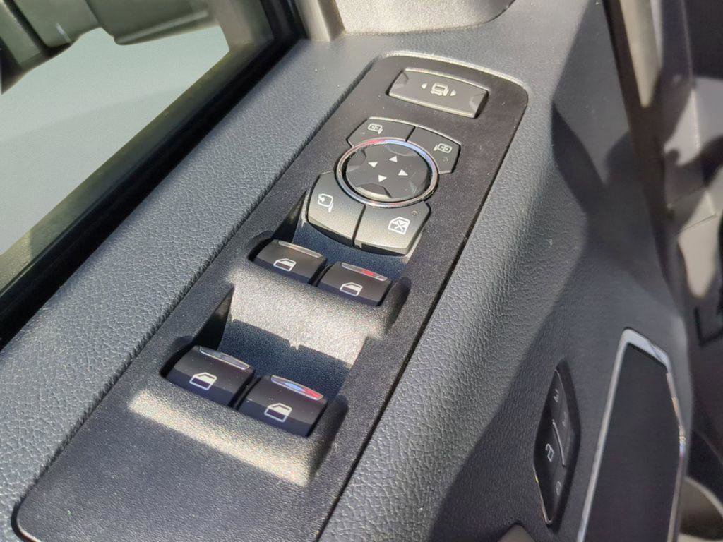 Used 2022 Ford F350 Lariat w/ Lariat Value Package AWD/4WD image 41