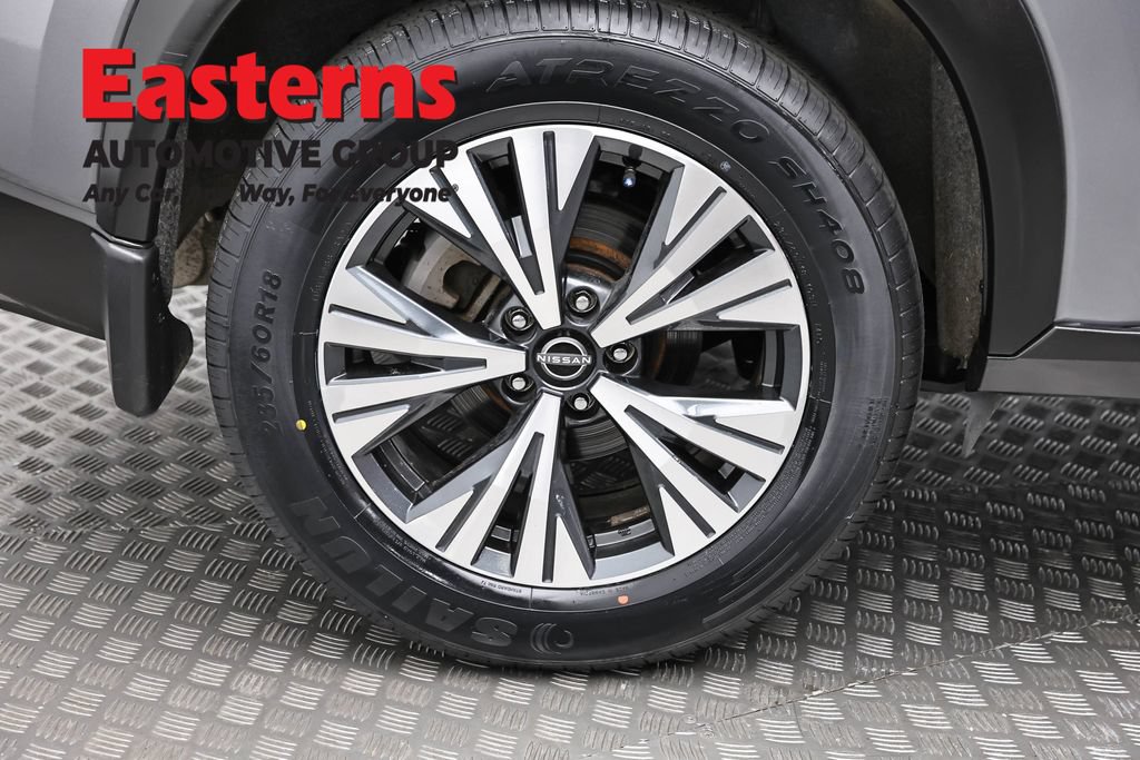 Used 2023 Nissan Rogue SV AWD/4WD image 30