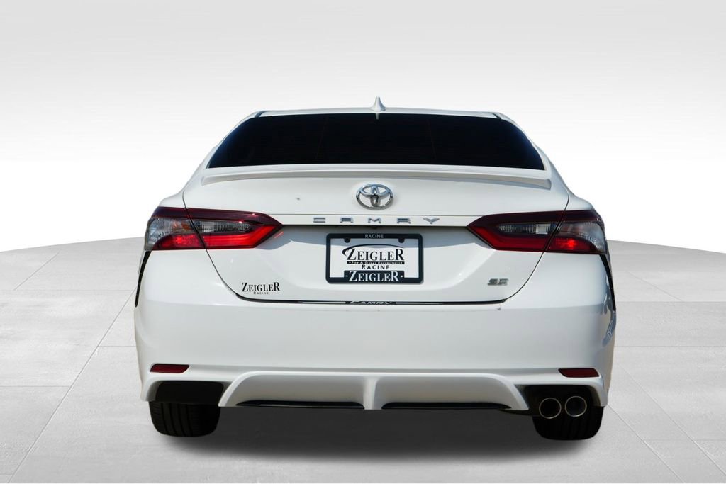 Used 2023 Toyota Camry SE w/ Cold Weather Package image 7