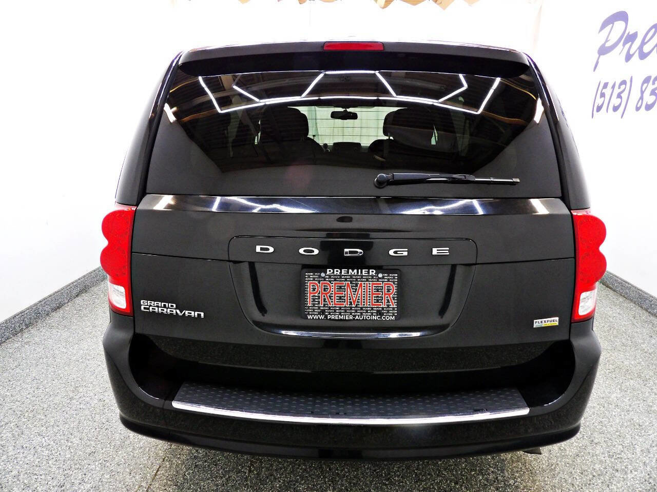 Used 2016 Dodge Grand Caravan SE image 5