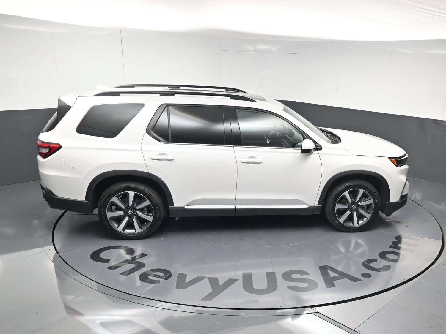 Used 2023 Honda Pilot Touring image 35