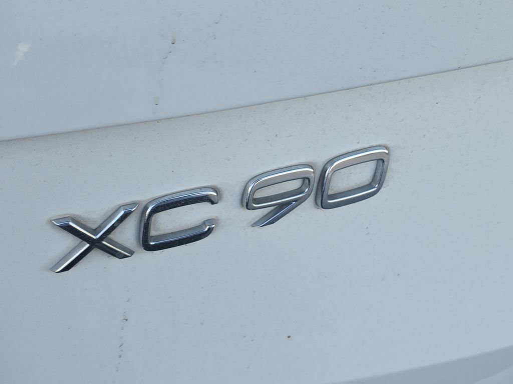 Used 2020 Volvo XC90 T5 Momentum w/ Protection Package Premier image 7