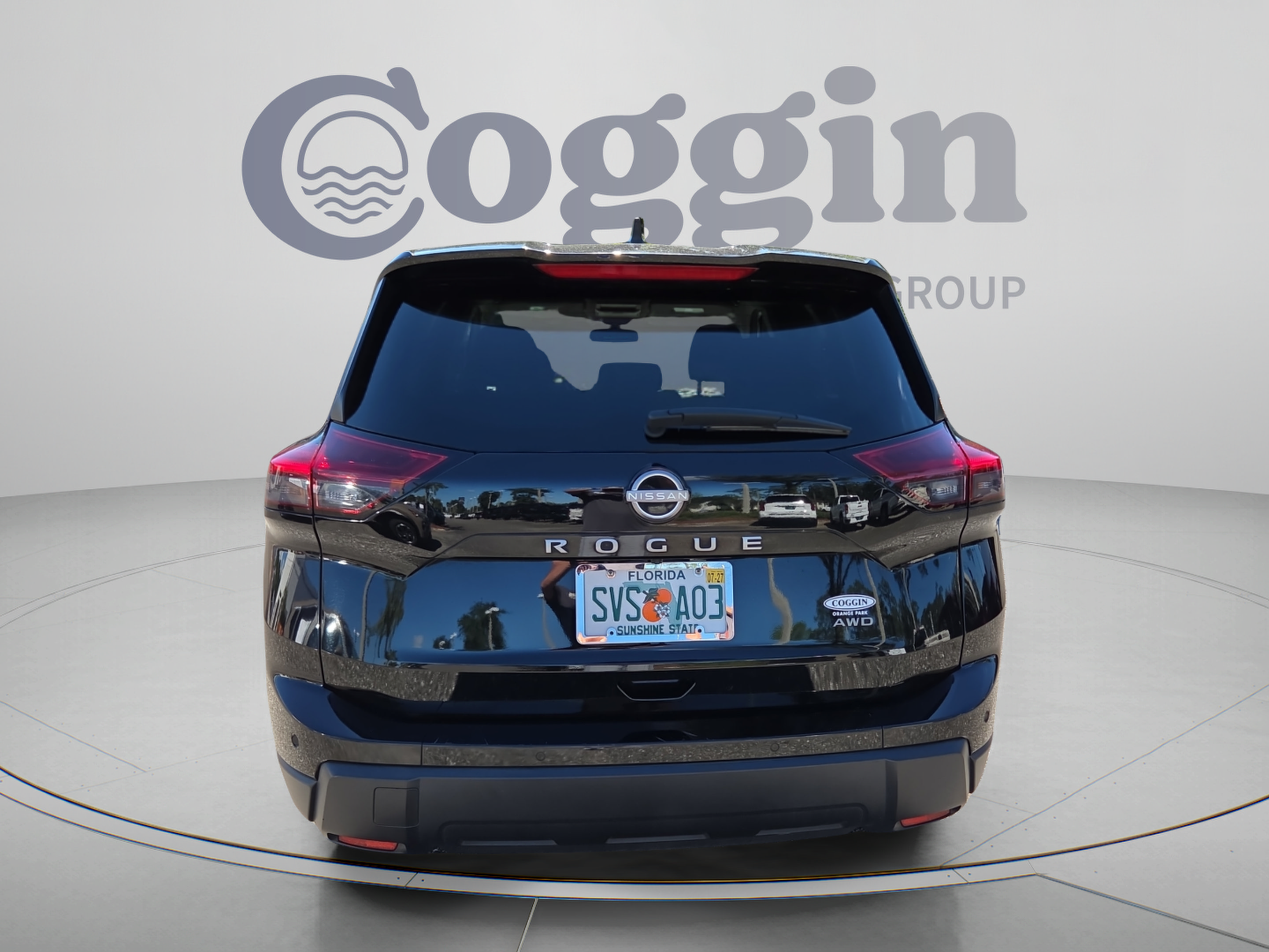 Used 2024 Nissan Rogue S AWD/4WD image 4