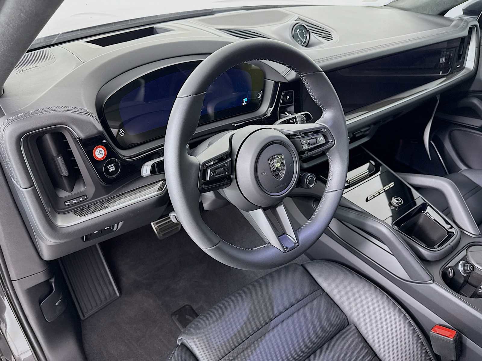 New 2025 Porsche Cayenne Turbo image 4