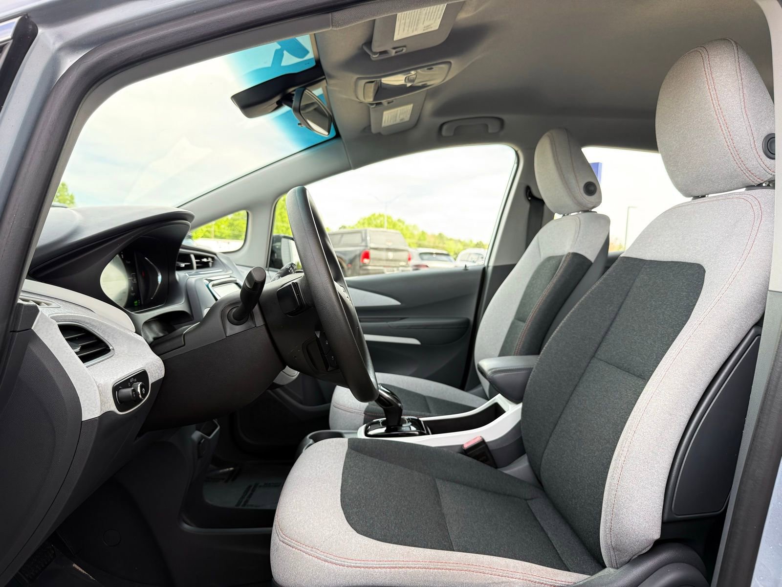 Used 2018 Chevrolet Bolt LT FWD image 14