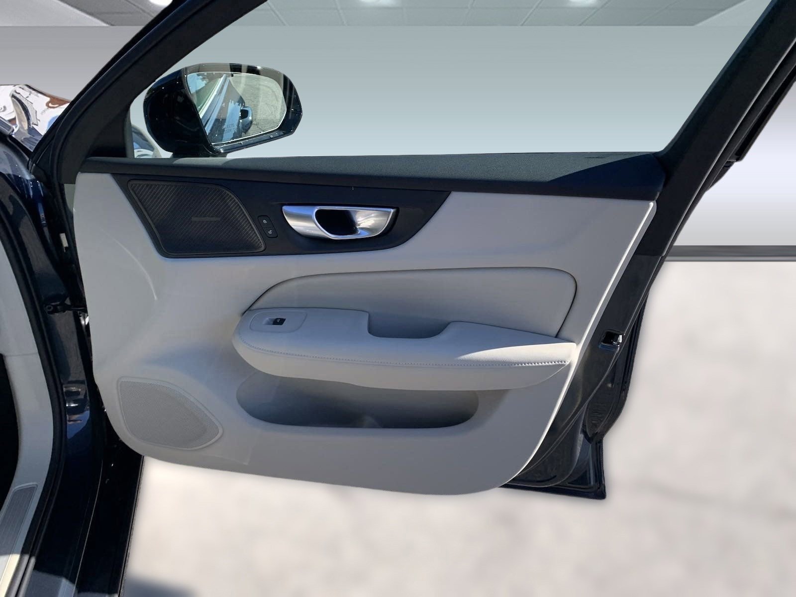 New 2024 Volvo S60 B5 Plus w/ Climate Package AWD/4WD image 36