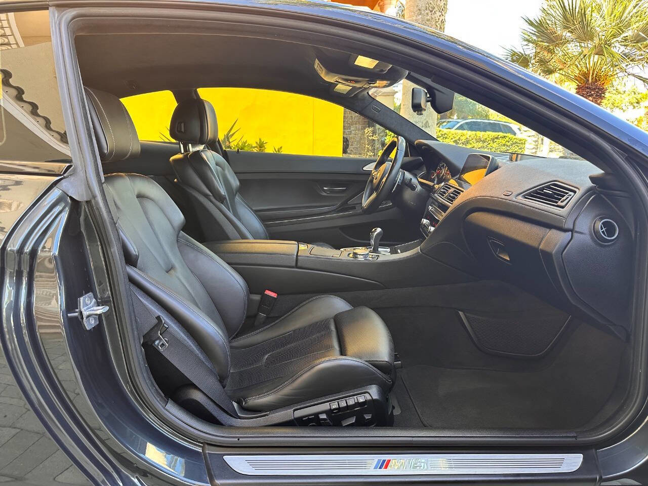 Used 2016 BMW M6 Coupe image 24