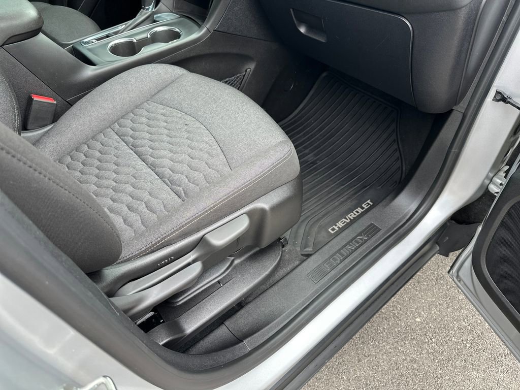 Used 2019 Chevrolet Equinox LT FWD image 36