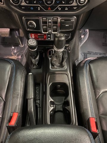 Used 2024 Jeep Wrangler Unlimited Rubicon 4xe AWD/4WD image 19