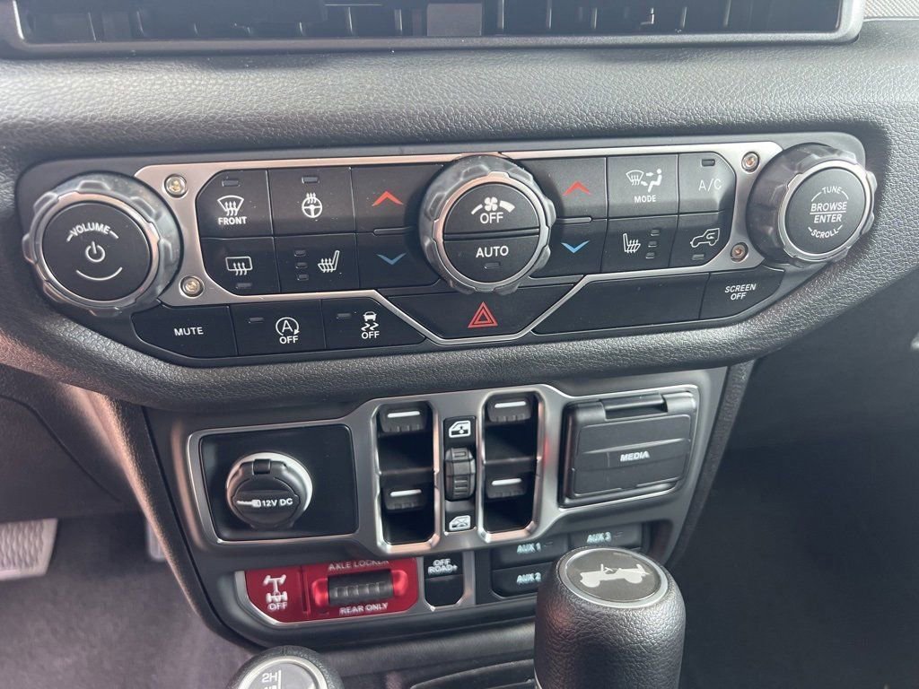 New 2025 Jeep Wrangler Willys image 31