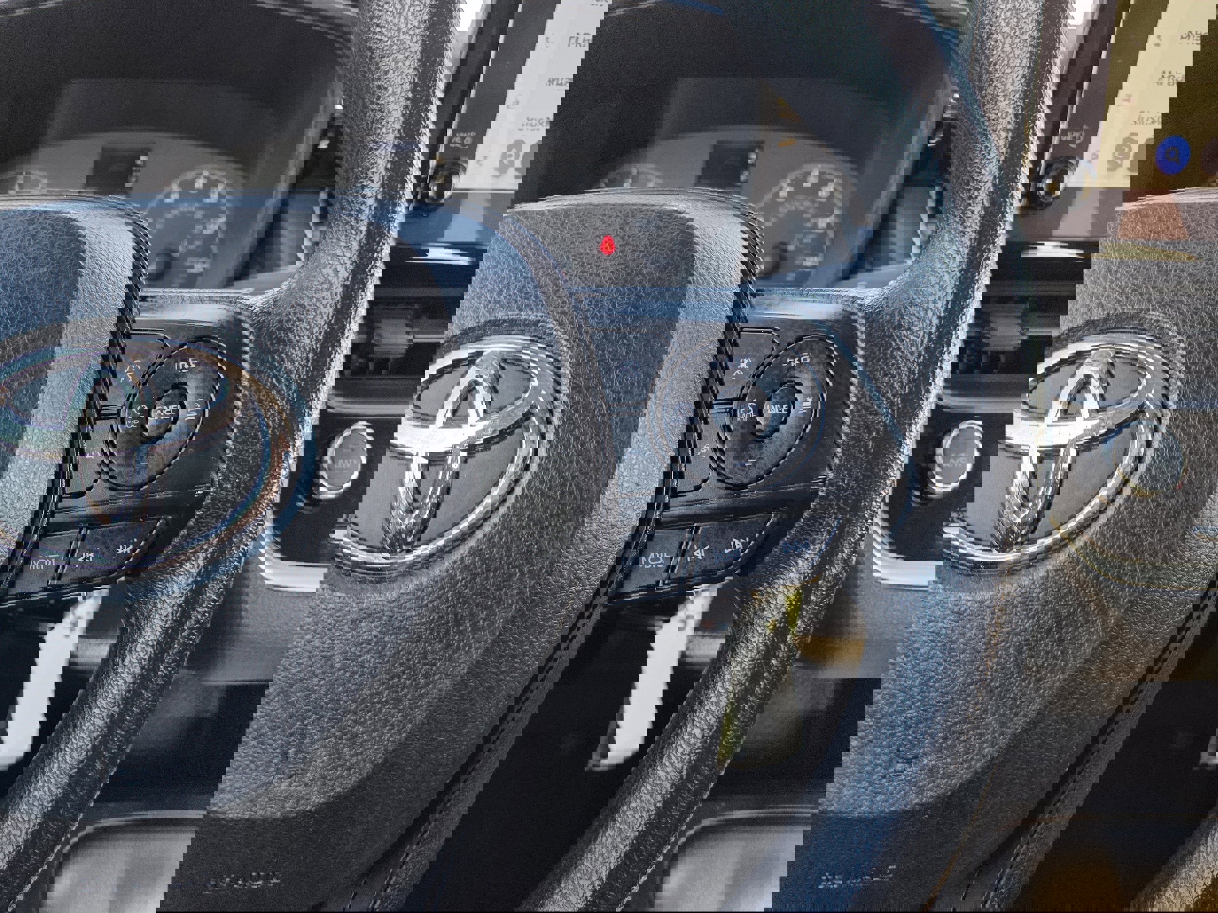 Used 2023 Toyota Corolla LE image 36