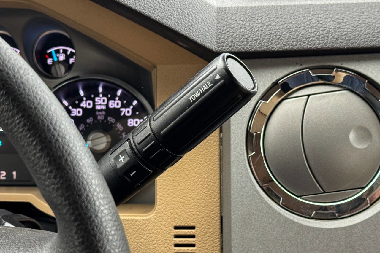 Used 2015 Ford F250 XLT w/ XLT Value Package image 21