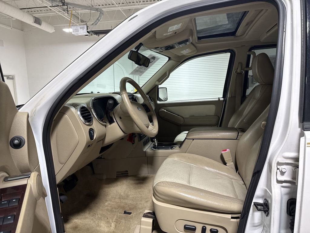 Used 2010 Ford Explorer Limited image 20