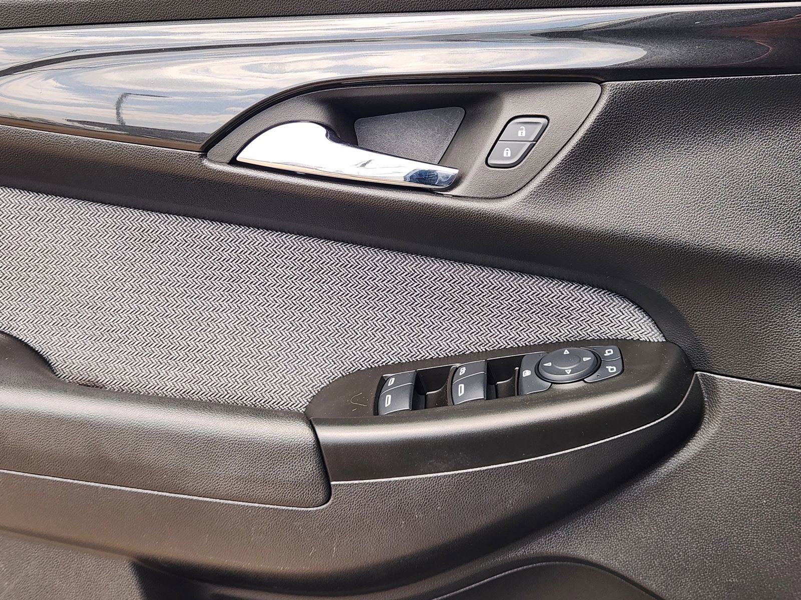 Used 2024 Chevrolet TrailBlazer LS image 22