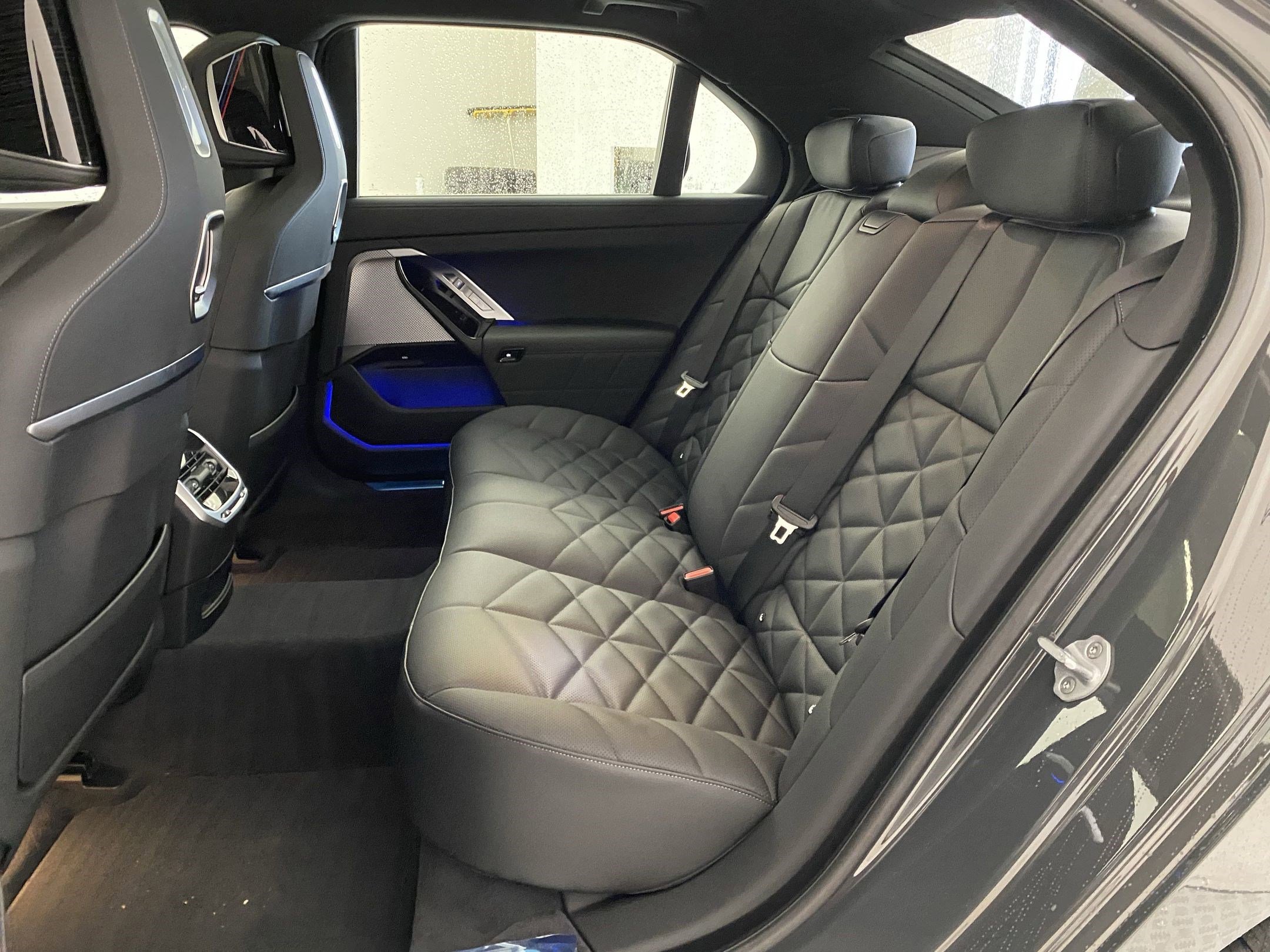 Used 2025 BMW 740i xDrive image 13