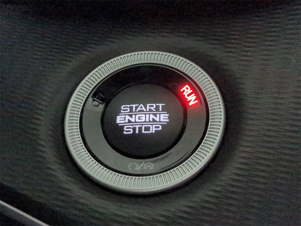 New 2025 Jeep Grand Cherokee L Altitude image 31