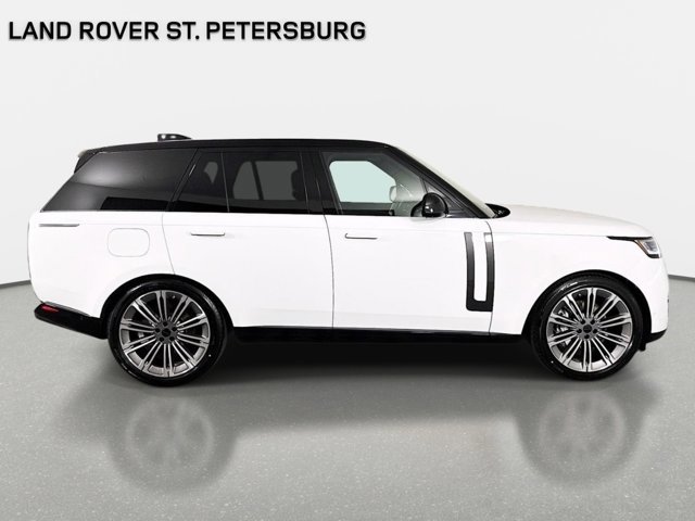 New 2026 Land Rover Range Rover SE image 4
