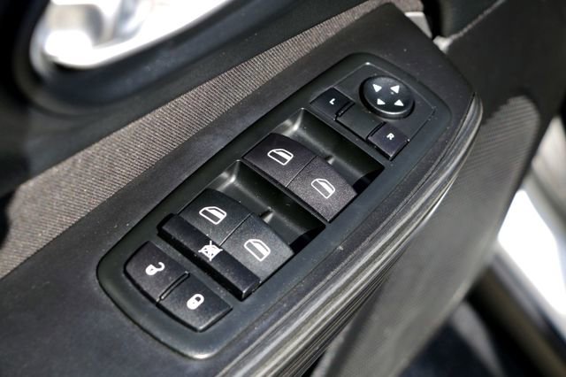 Used 2015 Jeep Cherokee Sport image 22