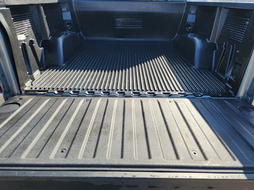 Used 2023 Chevrolet Silverado 1500 LT image 38